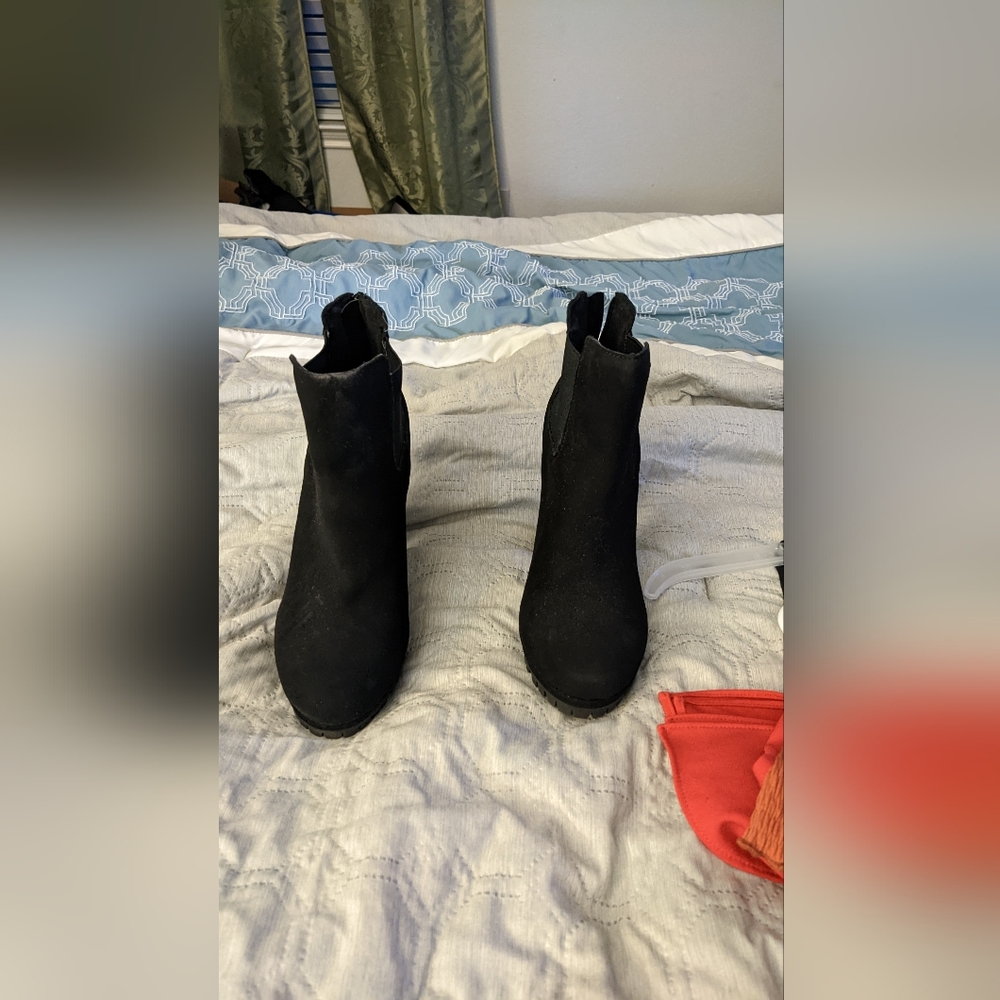 Shoe boots